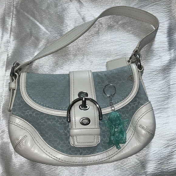 COACH soho signature light blue and white bag + free angel keychain + extra bag - Picture 2 of 11